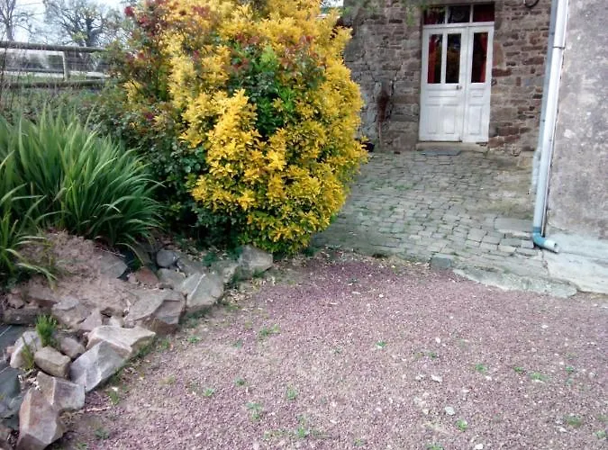 לינה וארוחת בוקר Elevage De La Hurie *